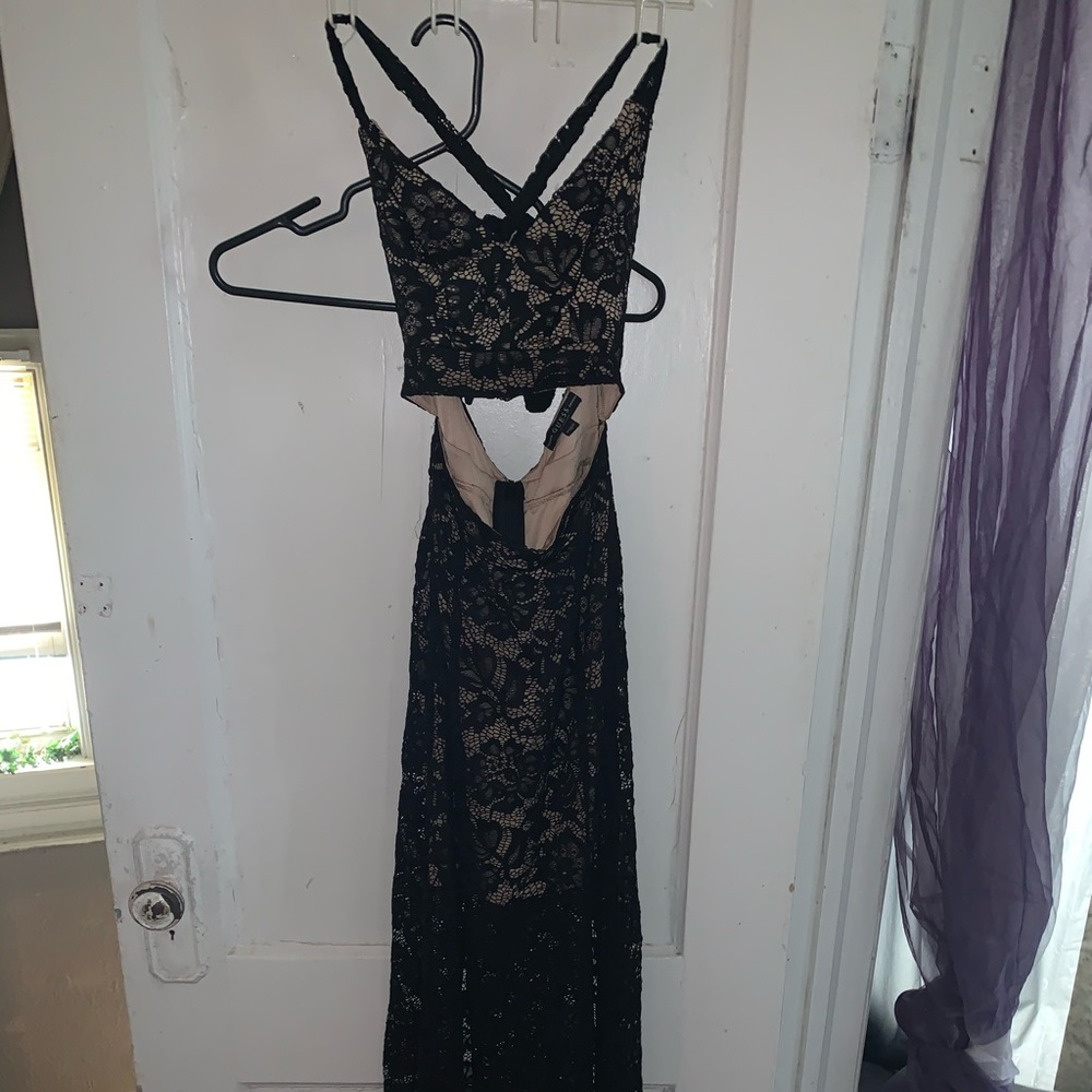 Dress - Picture 4 of 8